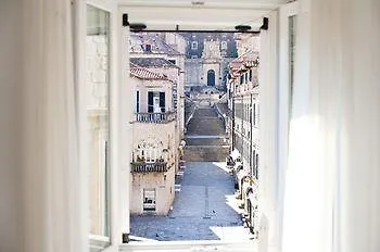 La Piazza *