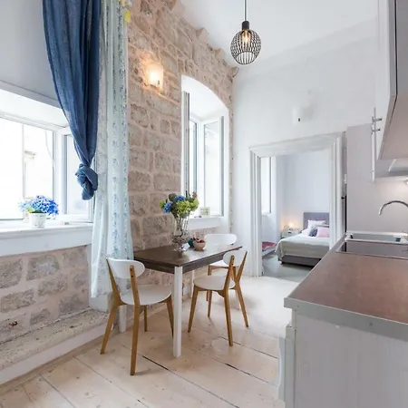 Apartment La Piazza
